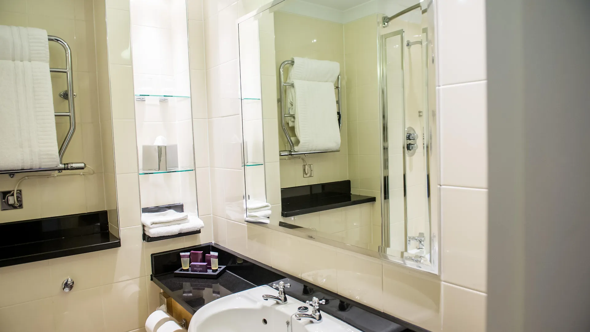 Hotel North Lakes Hotel&spa