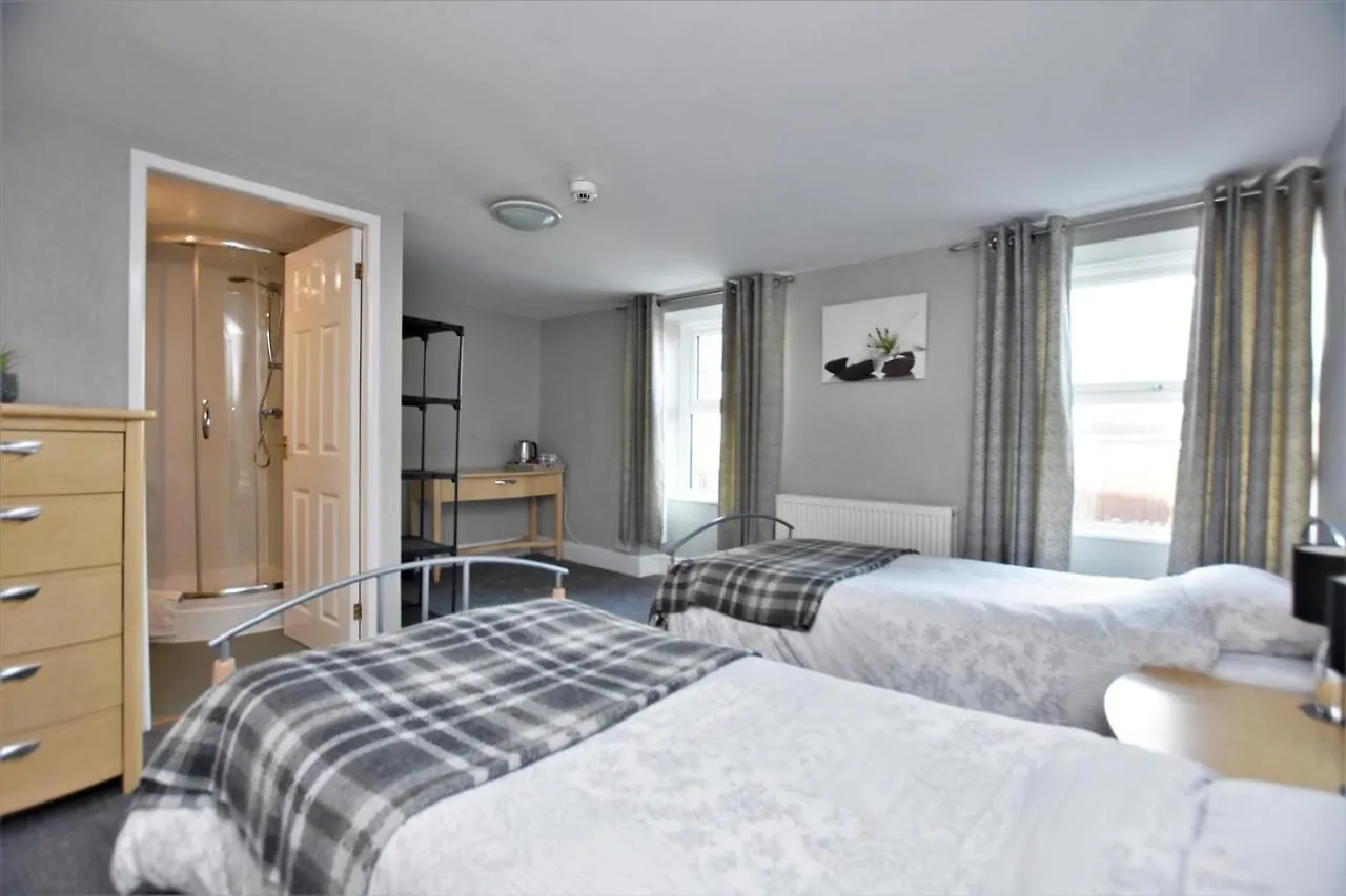 Inn Plough 3*