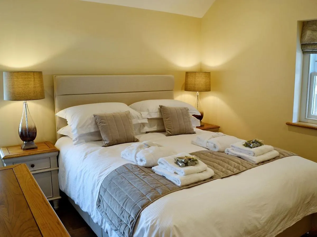 Garth Cottage-ukc3330 * Brampton (Cumbria)