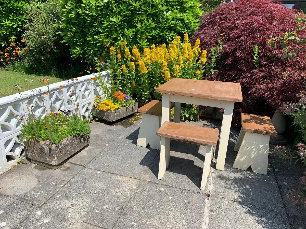 Holiday home Kents Bank - Pet Friendly With Bay Views *
