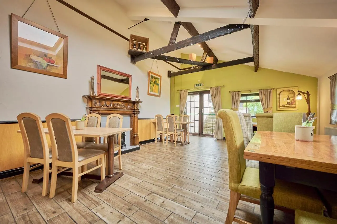 The Old Ginn House Penzion Great Clifton