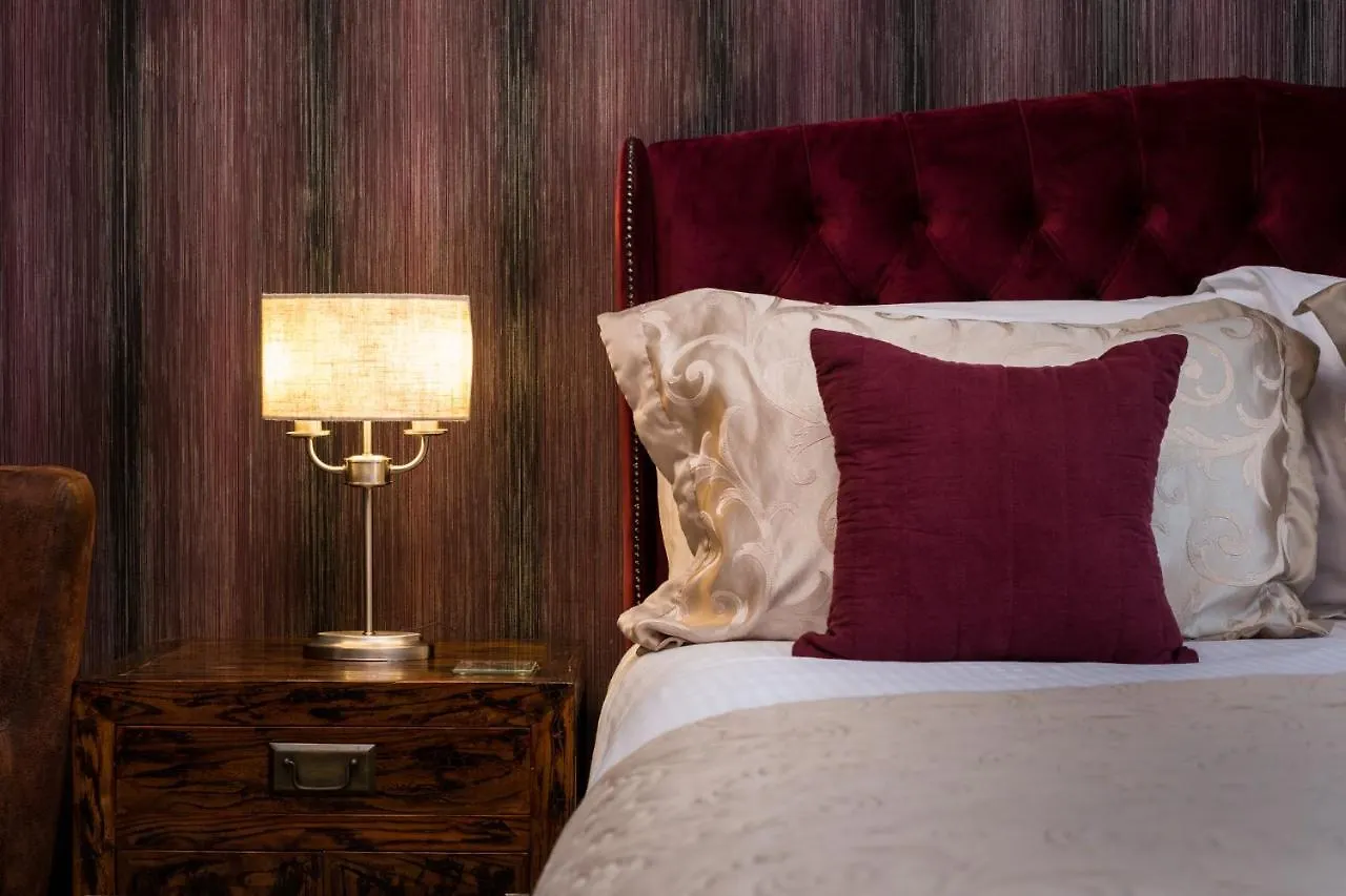 The Howbeck & The Retreat Incl Off-site Health Club And Parking Ev Point Available بيت ضيافة 5*