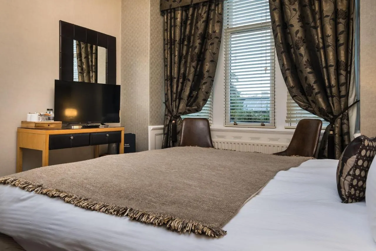 بيت ضيافة The Howbeck & The Retreat Incl Off-site Health Club And Parking Ev Point Available