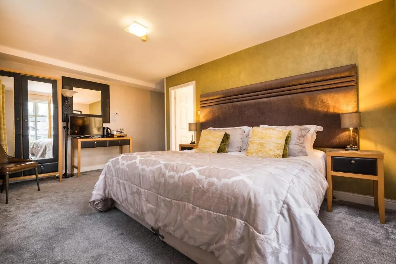 The Howbeck & The Retreat Incl Off-site Health Club And Parking Ev Point Available بيت ضيافة