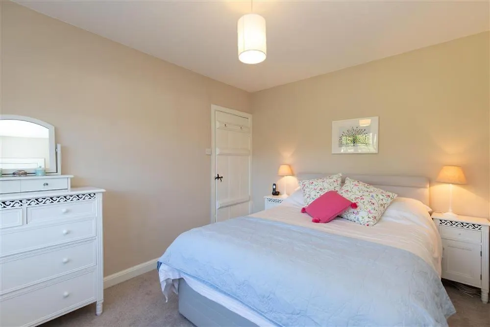 Holiday home Crozier *
