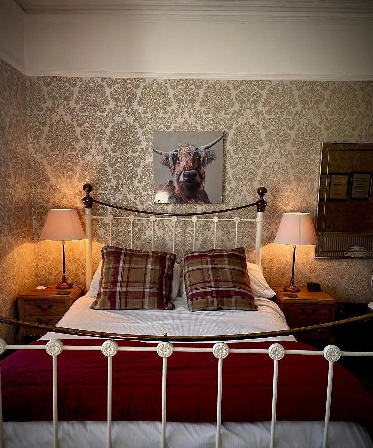 Guest house Glenville House: Adults-only Retreat With Health Club Access Bowness-on-Windermere