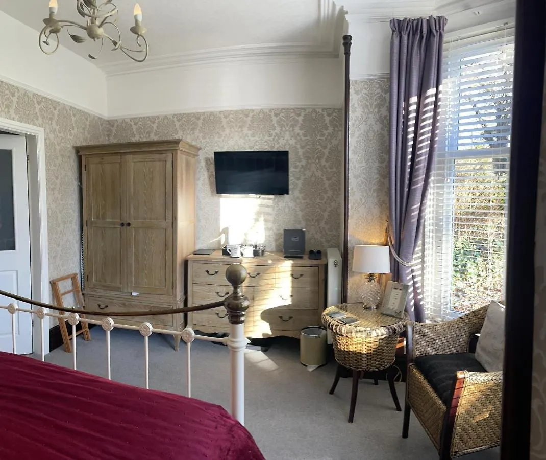 Gasthof Glenville House - Adults Only - Incl Free Off-site Health Club With Swimming Pool, Hot Tub, Sauna & Steam Bowness-on-Windermere
