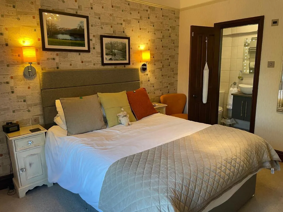 Gasthof Glenville House - Adults Only - Incl Free Off-site Health Club With Swimming Pool, Hot Tub, Sauna & Steam Bowness-on-Windermere