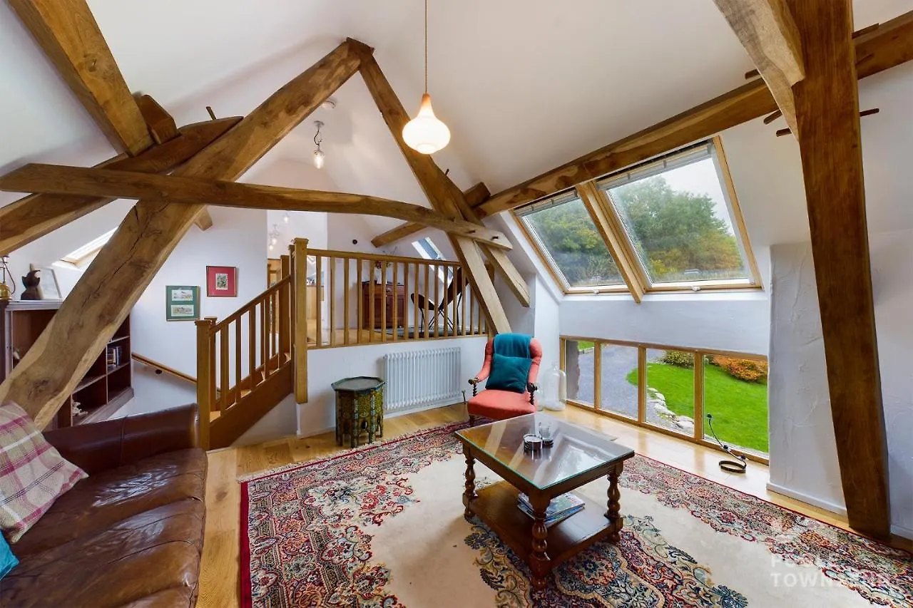 The Farm And Duddon View Barn * Broughton in Furness