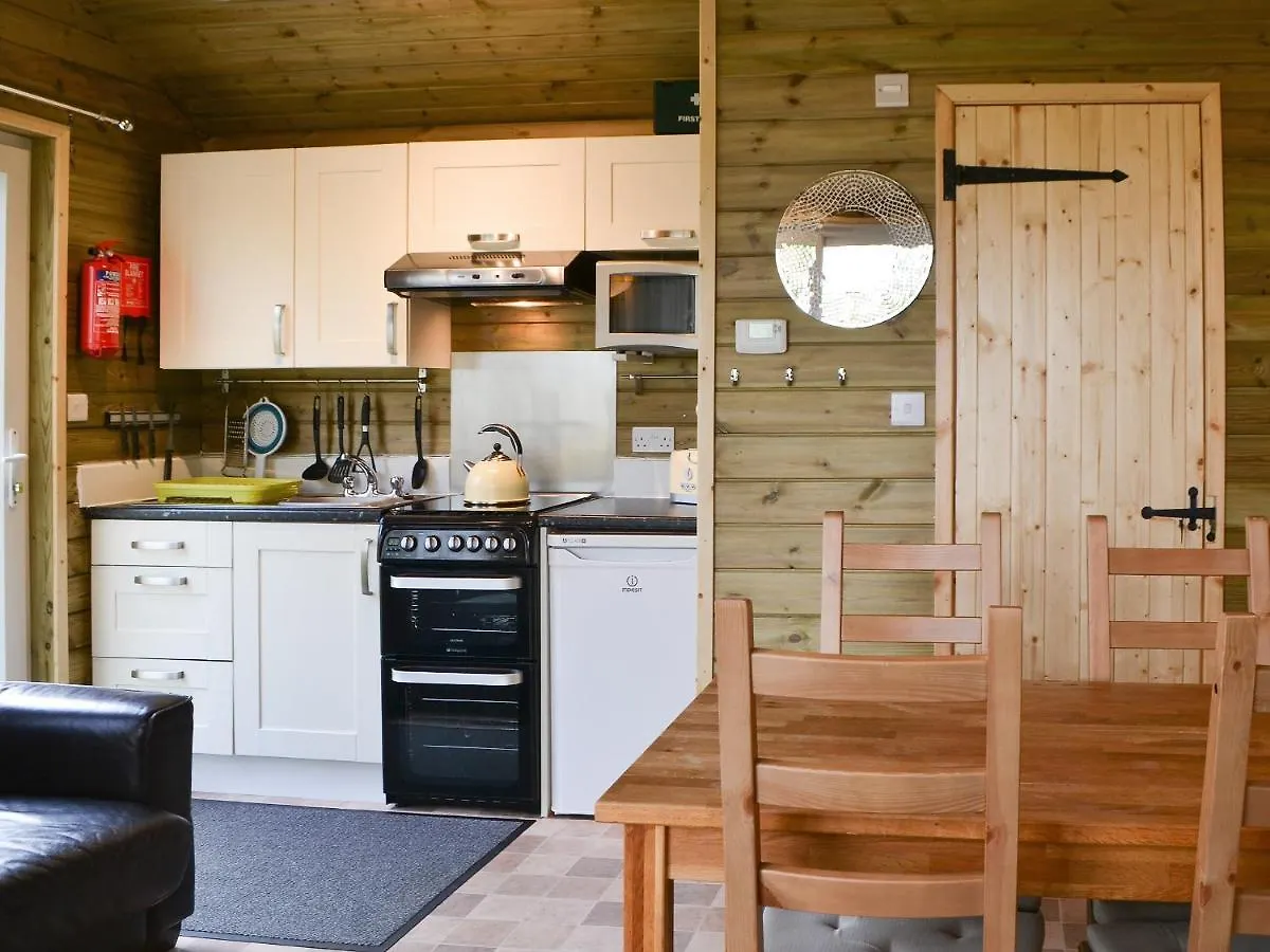 Treehouse Cabin *