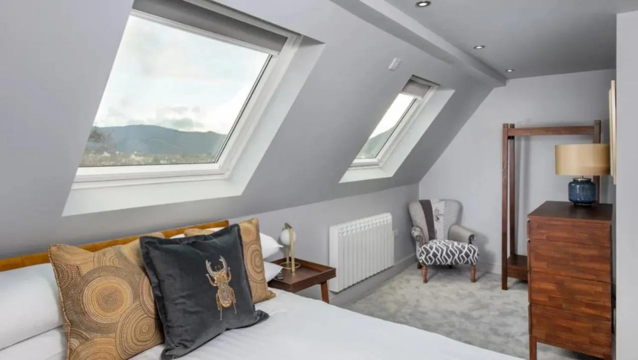 Keswick Road Apartment *