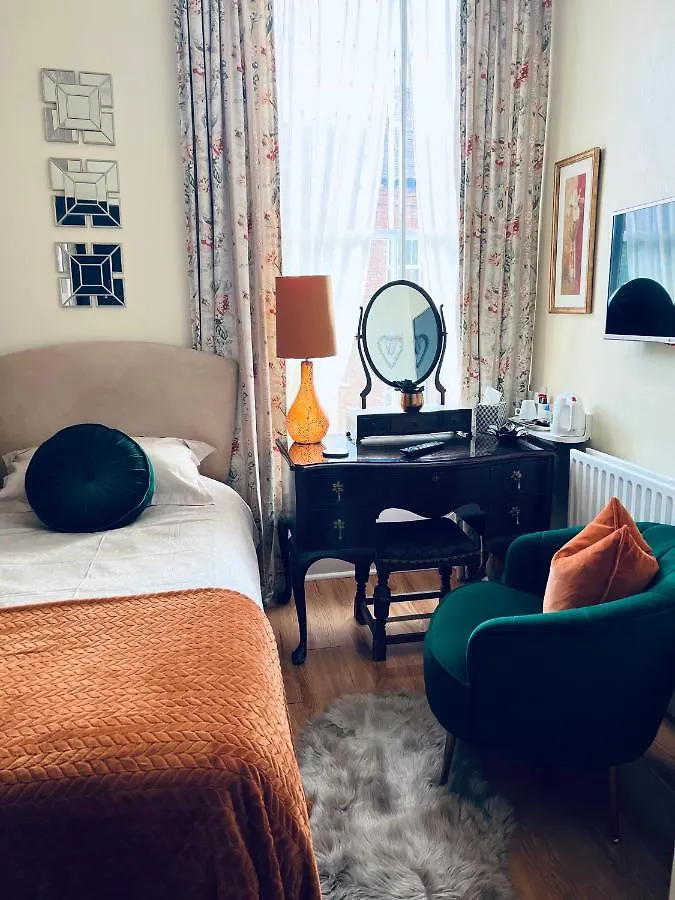 Ashleigh House * 卡莱尔