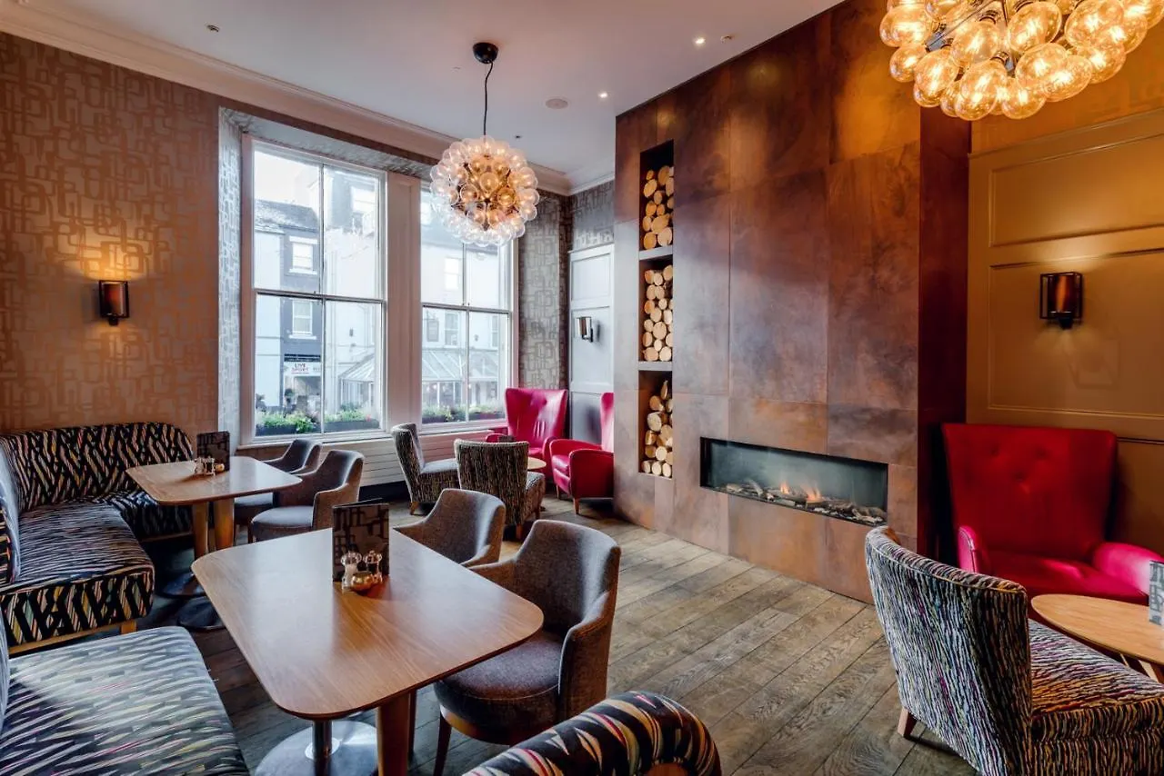 On The Square Hotel 4*