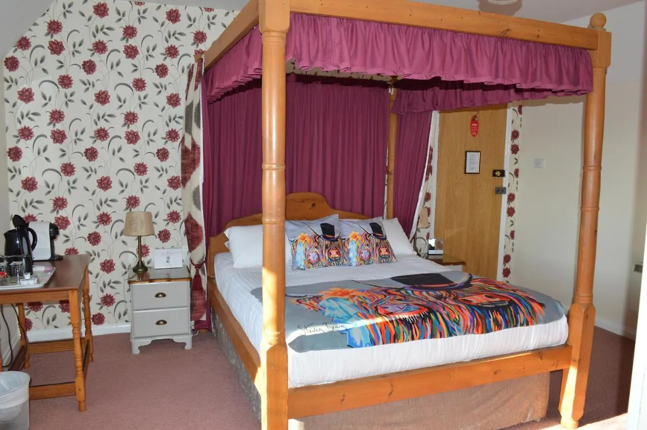 Hunters Hotel 3*