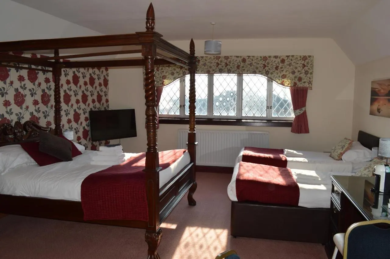 Hunters Hotel 3*