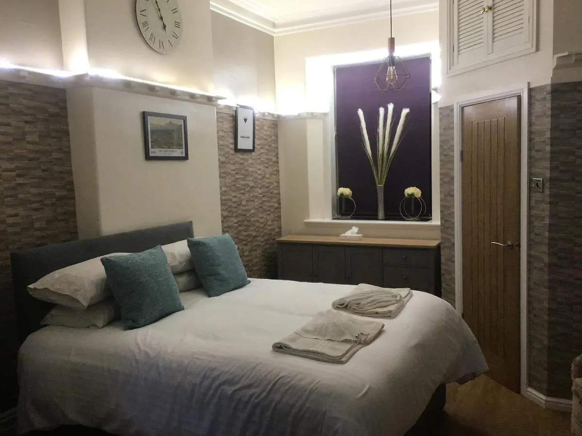 Πανσιόν Ravensworth House 4*