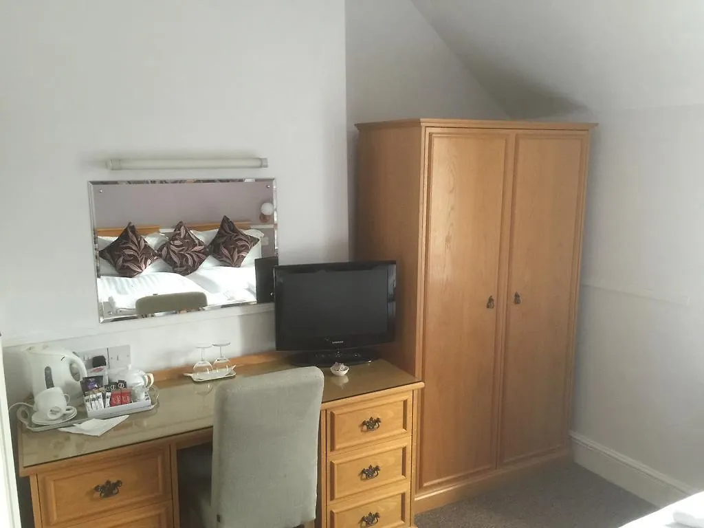 Thornleigh Pensión 4*