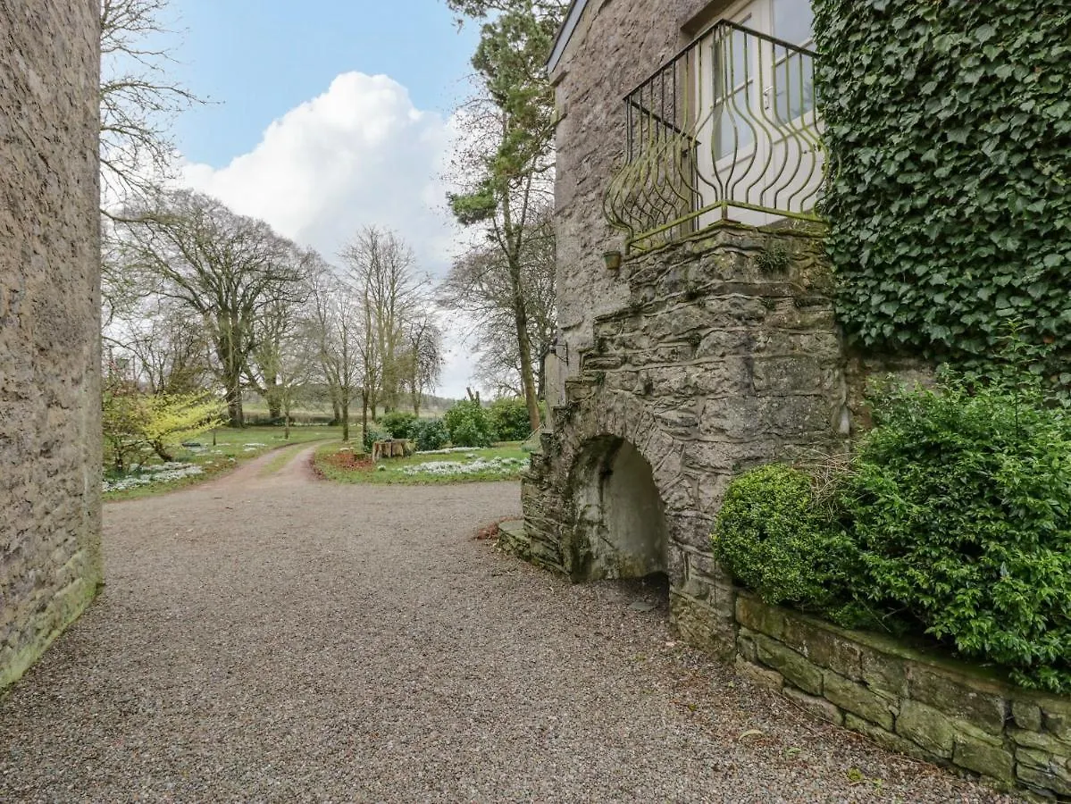 Longlands Groom's Quarters * Grange-over-Sands
