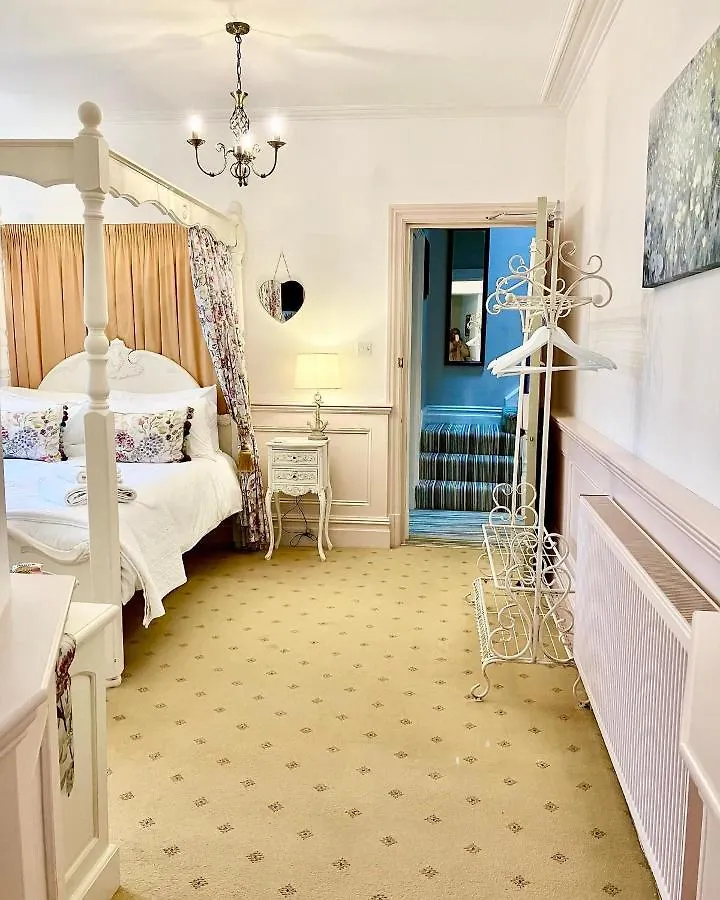 Storrs Gate House B&B 보우네스온윈더미어