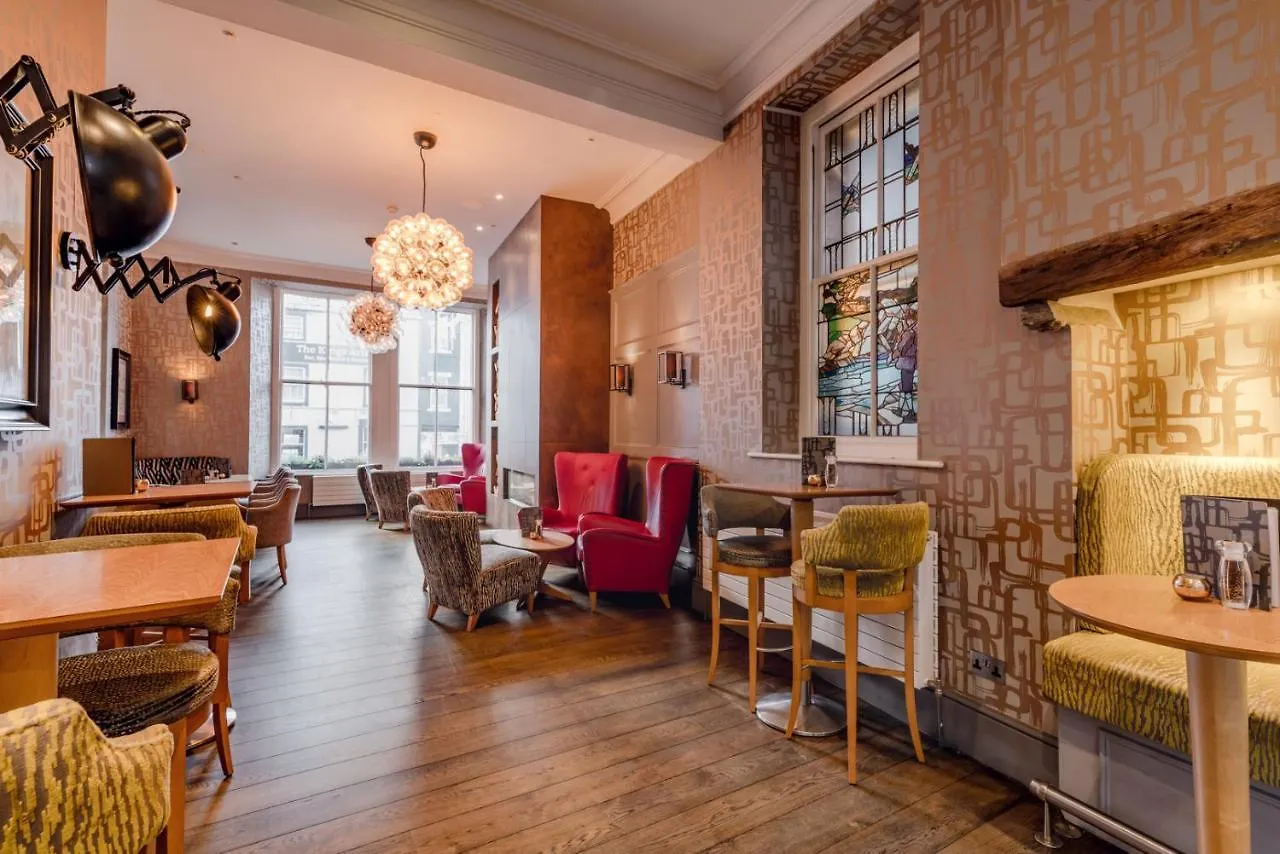 Hotel On The Square 4*