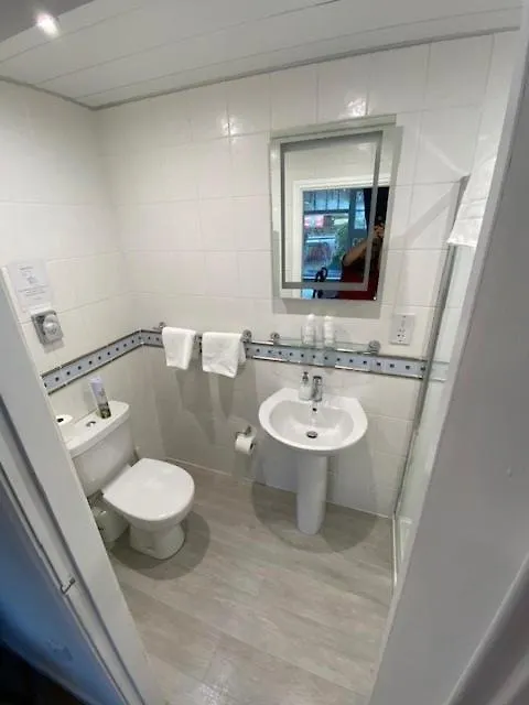 Meadowcroft 4*