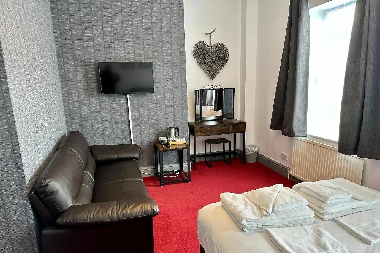 Hotel The Derby 2*