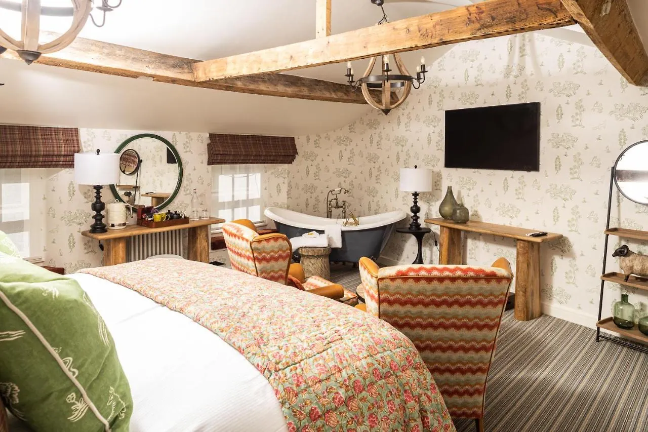 The Dalesman Country 4*