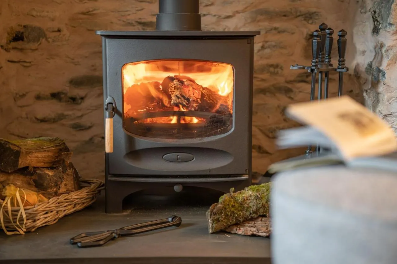 Dormouse With Log Burner & Parking By Letmestay Ambleside