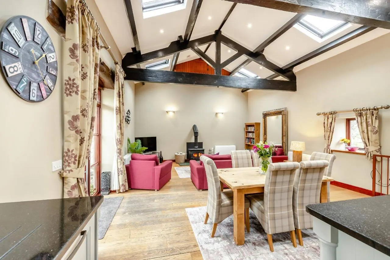 Hill Side Barn Holiday home Ireleth