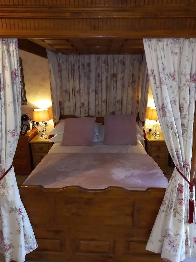 Virginia Guest house 3*