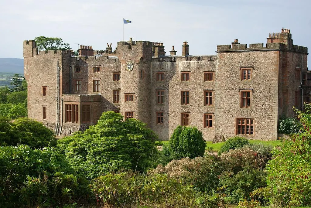 Muncaster Castle Coachman's Quarters Oda ve Kahvaltı Ravenglass
