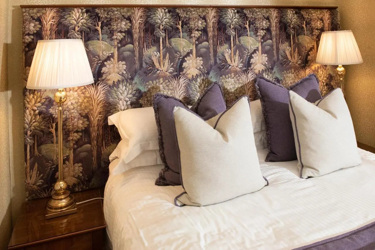 فندق Roundthorn & Luxury 5*