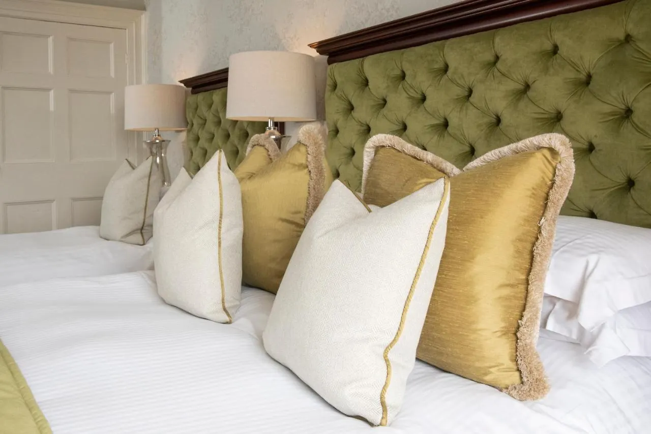 Roundthorn & Luxury 5* بنريث