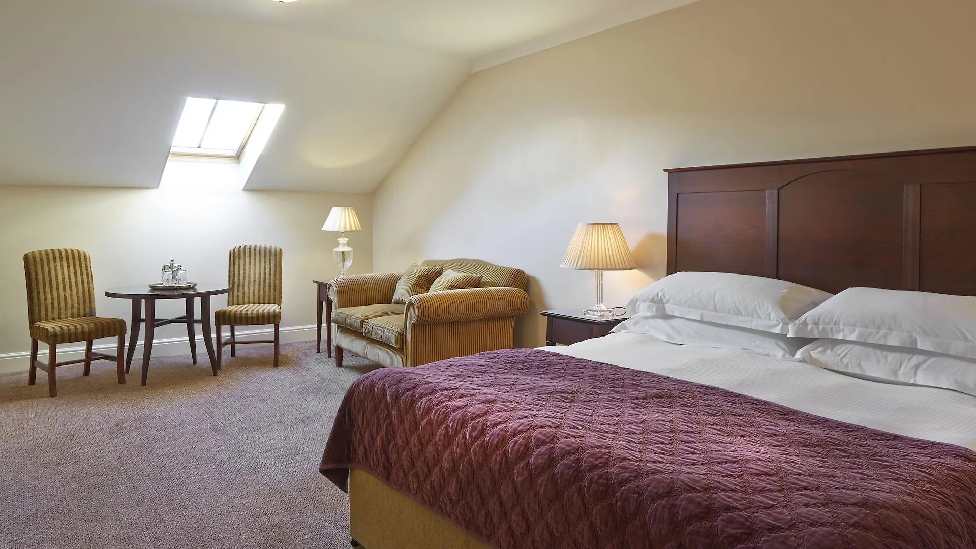 Macdonald Old England & 4* Bowness-on-Windermere