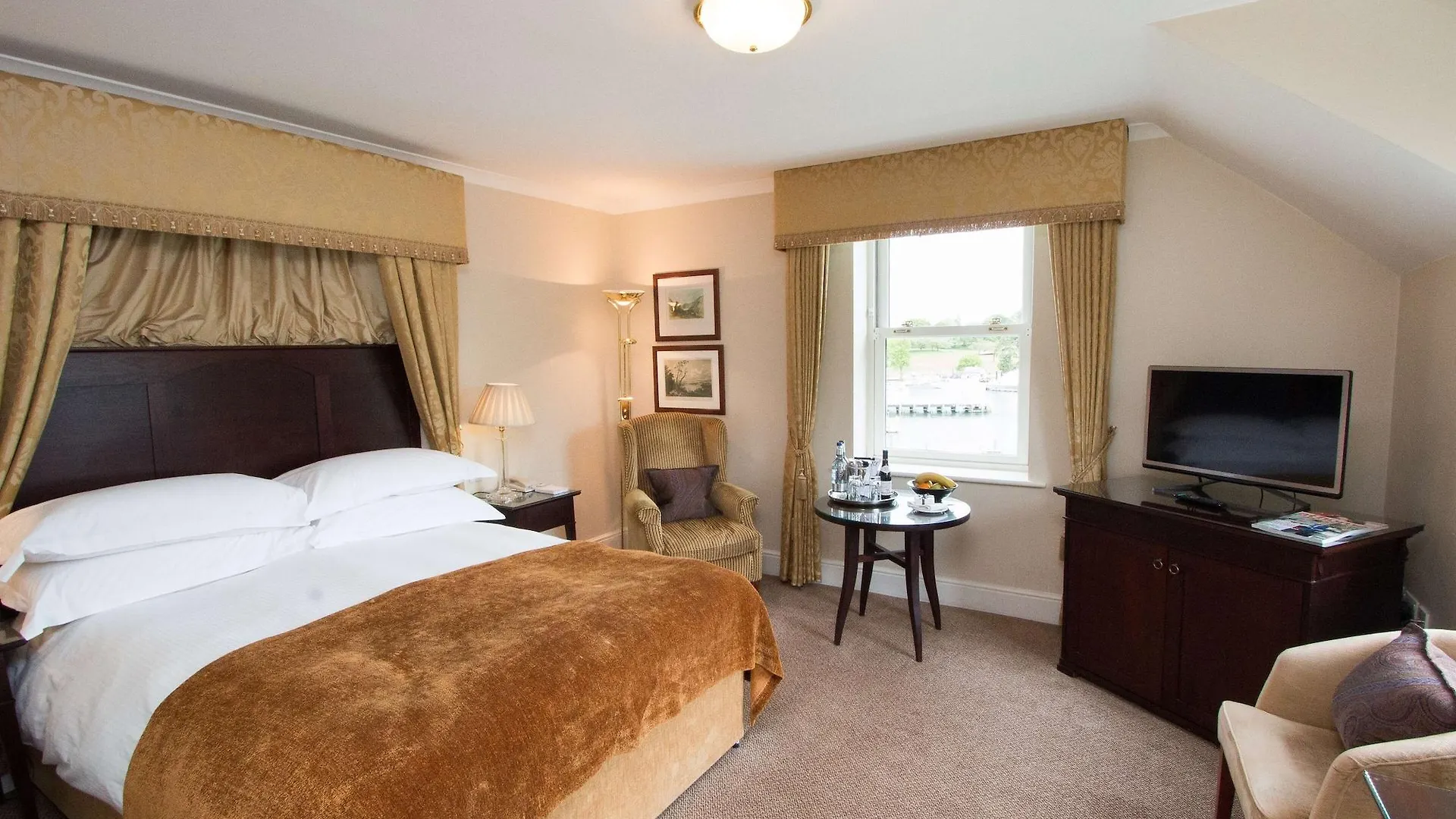 Macdonald Old England & Hotel Bowness-on-Windermere