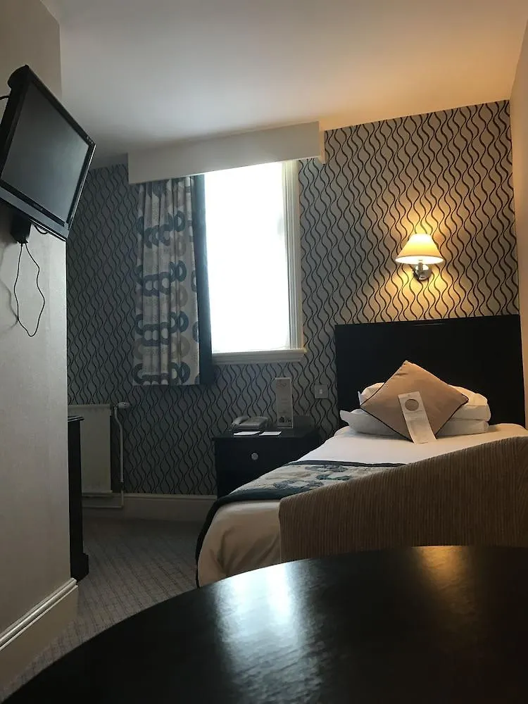 Crown & Mitre Hotel 3*