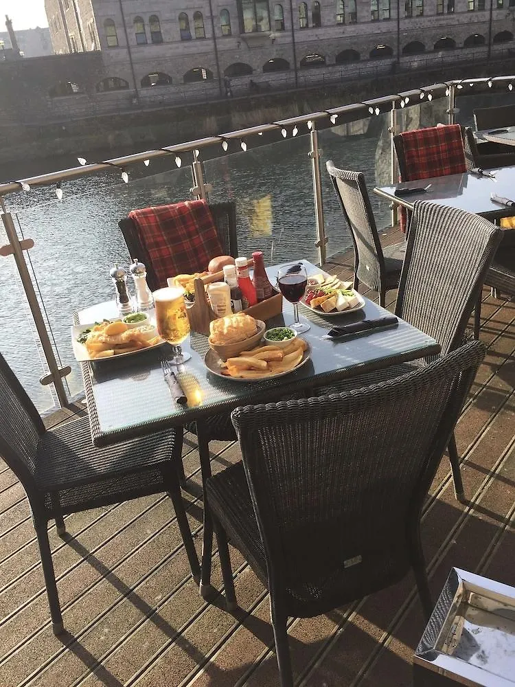 Hotel The Riverside