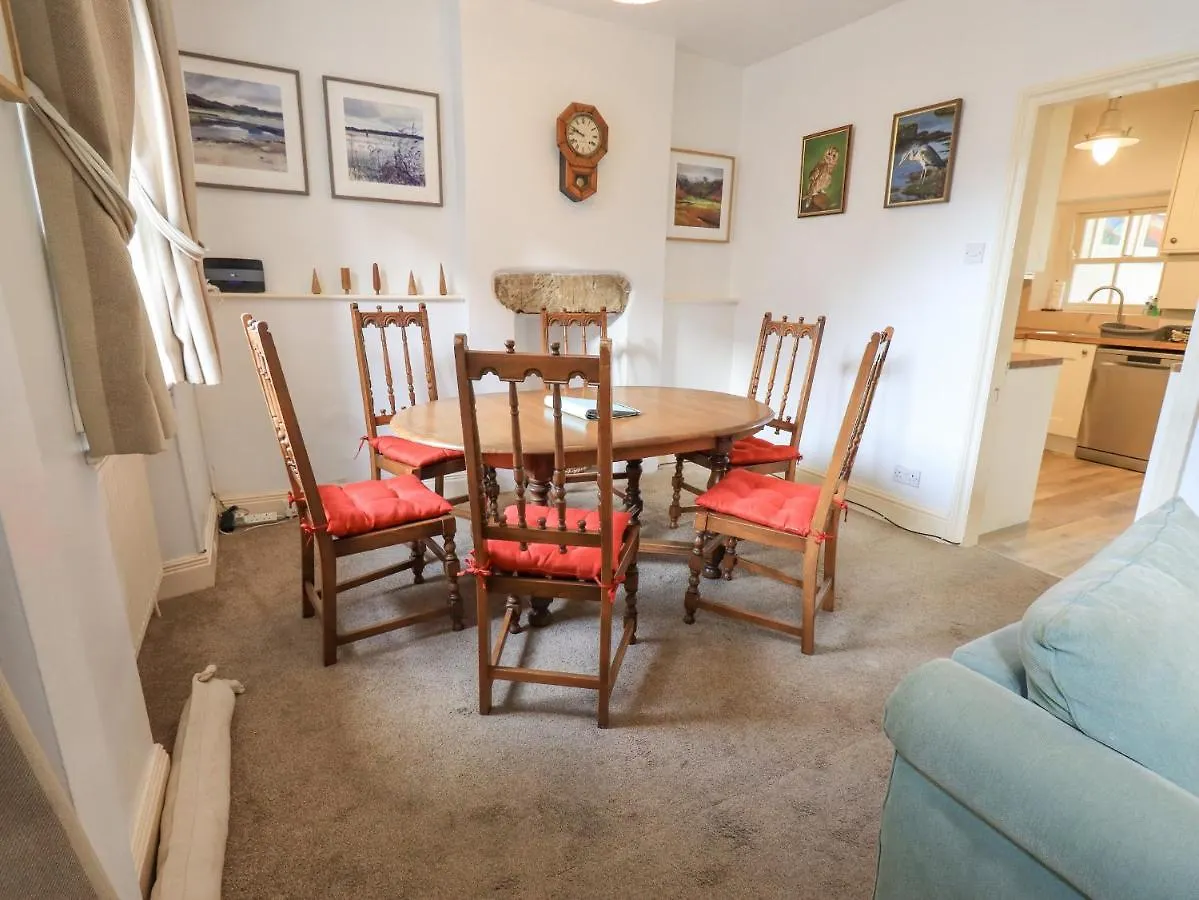 Holiday home Honey *