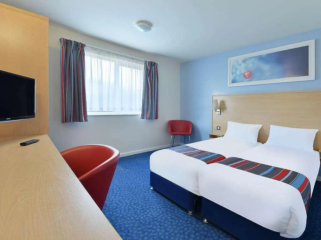 Travelodge Carlisle M6 Hotel 3*