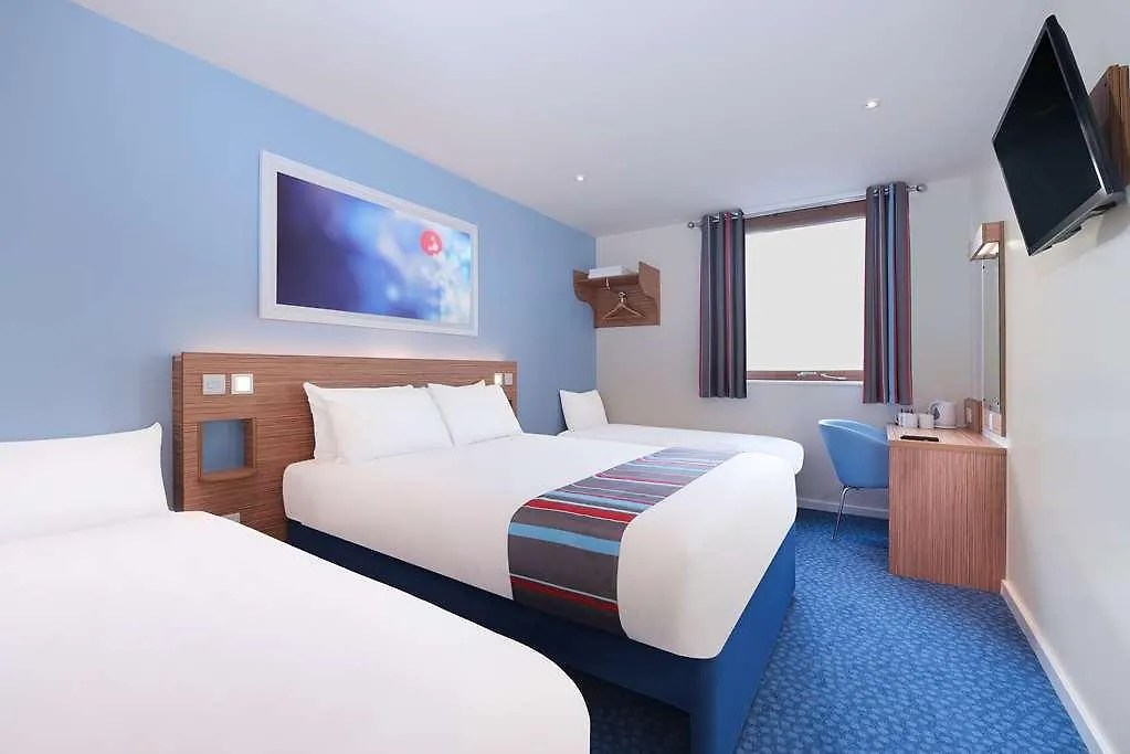 Travelodge Hotel 3*