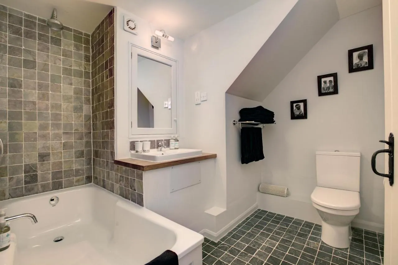 Bed & Breakfast Lowthwaite 4*