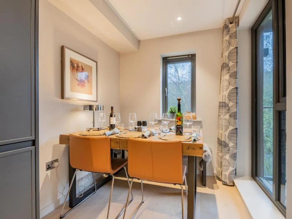 Apartment 3 Bed In Newby Bridge Sz024 *