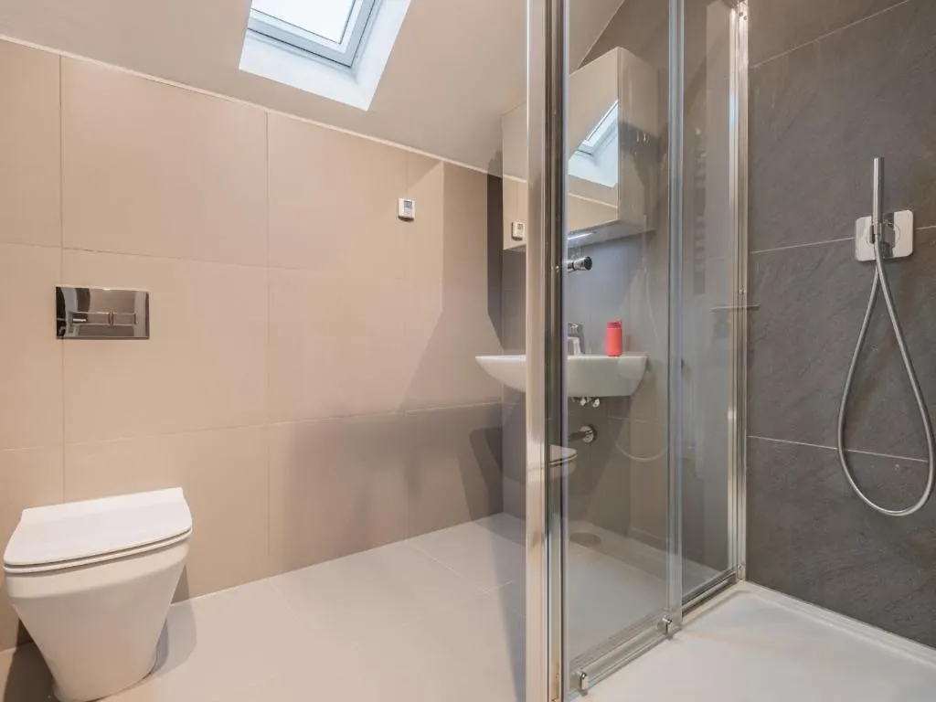 3 Bed In Newby Bridge Sz024