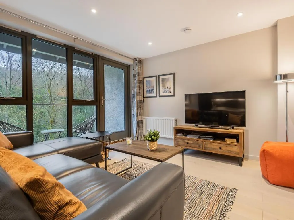 3 Bed In Newby Bridge Sz024