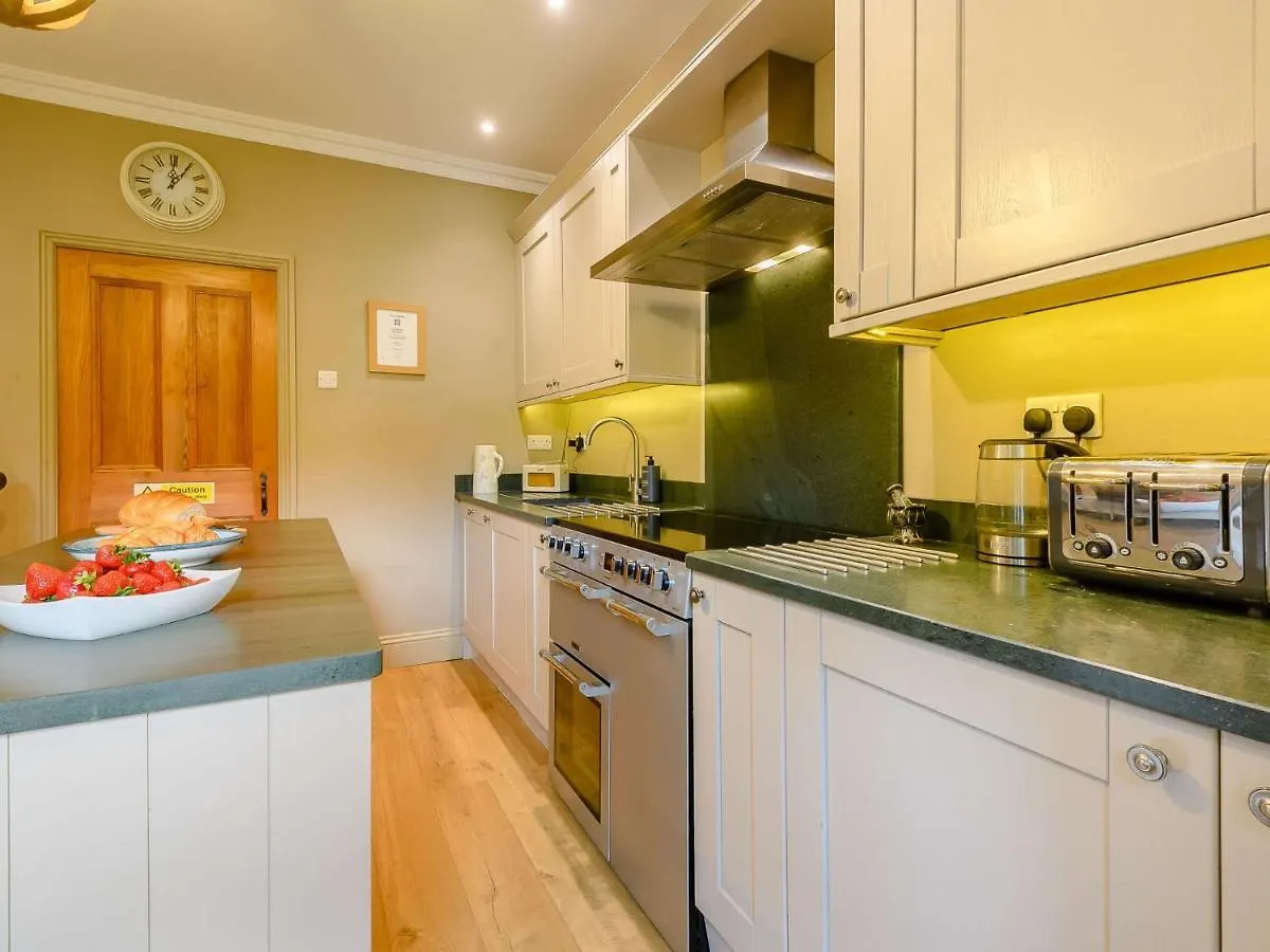 Holiday home 4 Bed In Ullswater 88023 *