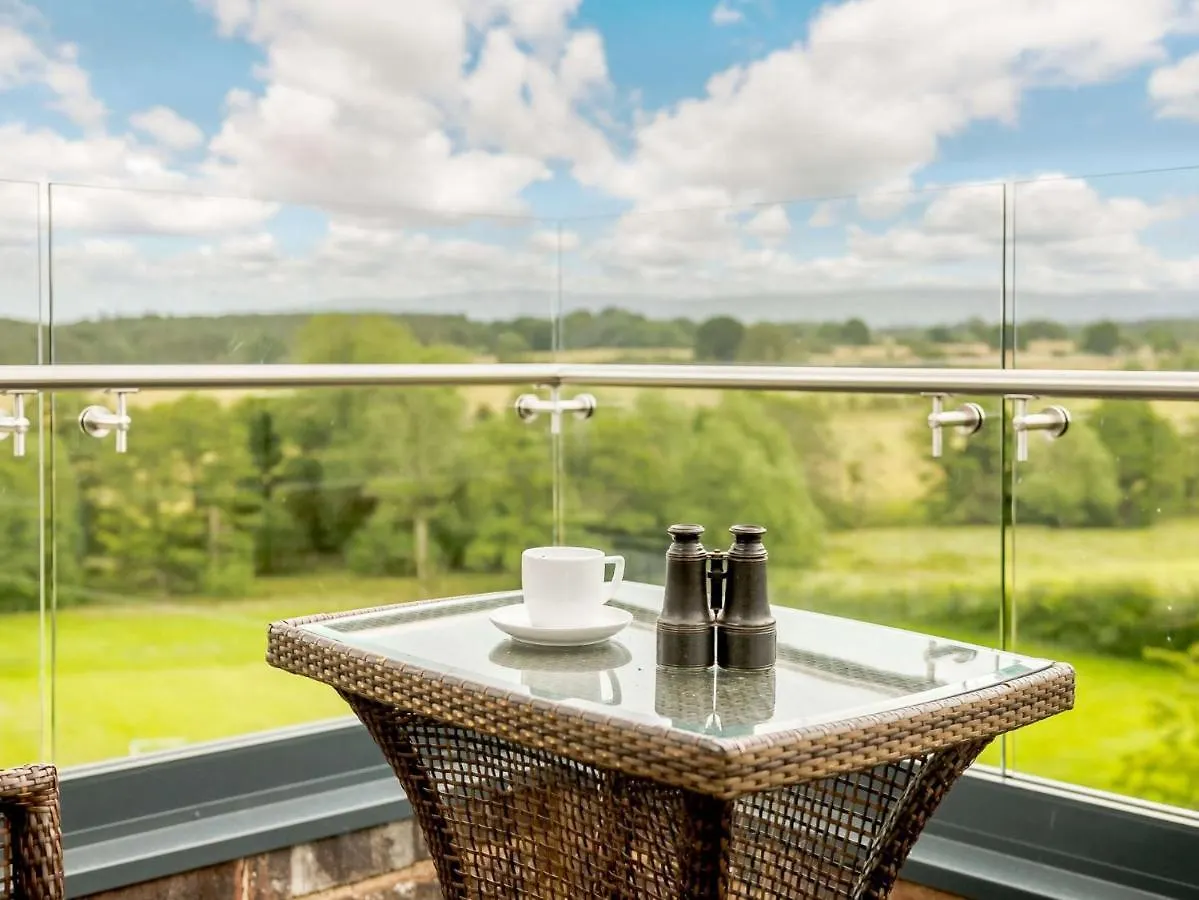 Holiday home 5 Bed In Carlisle 87447