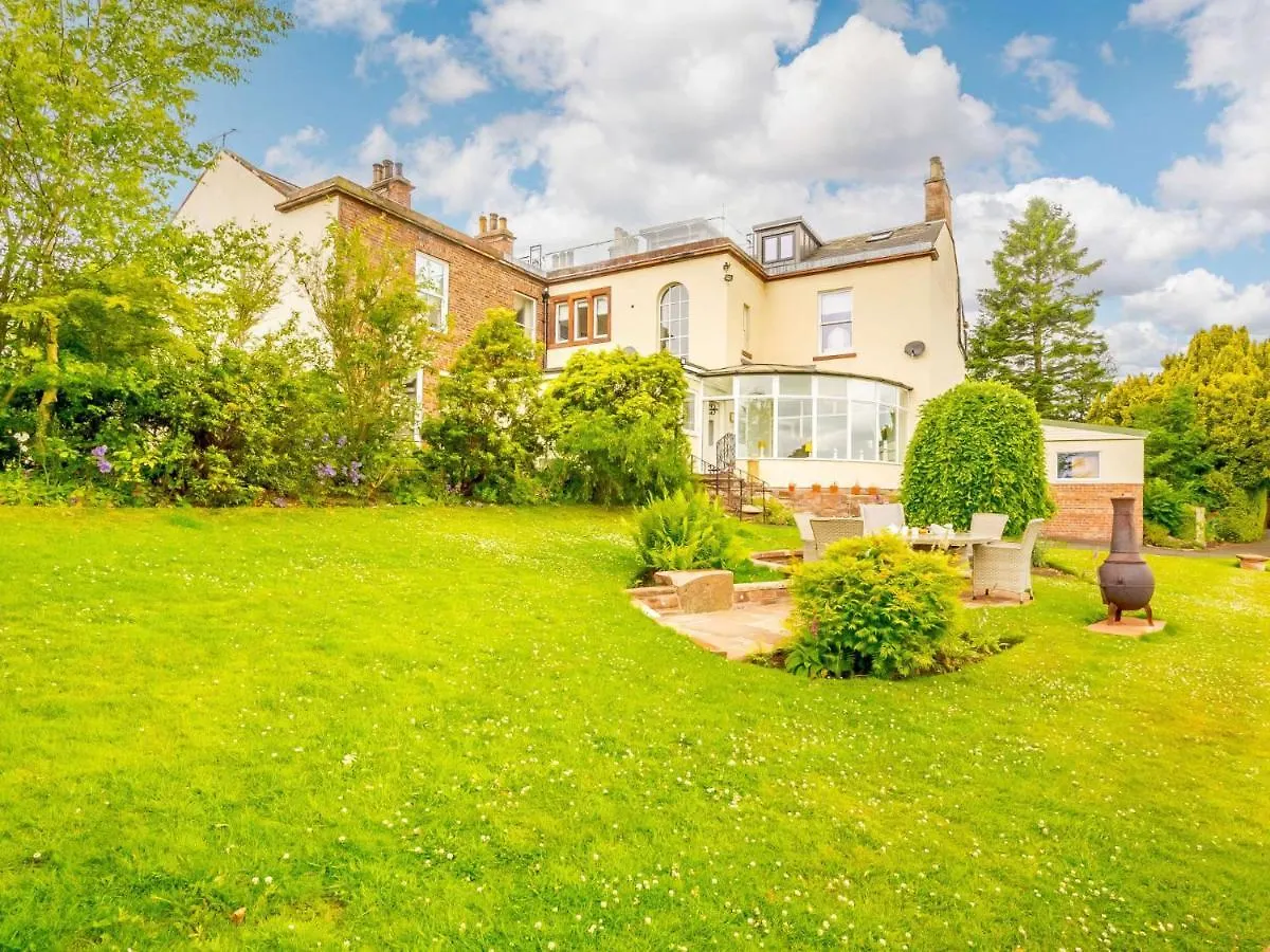 5 Bed In Carlisle 87447 Holiday home *