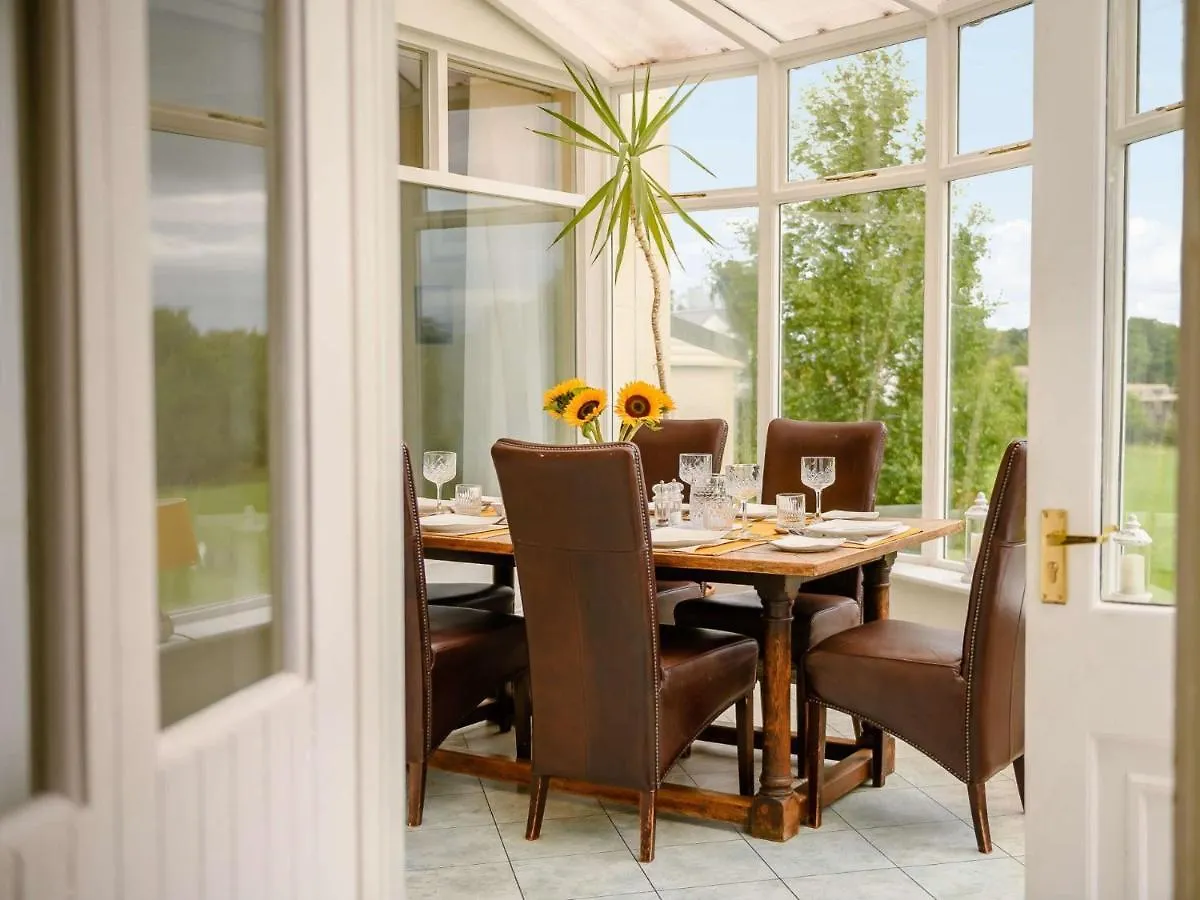 5 Bed In Carlisle 87447