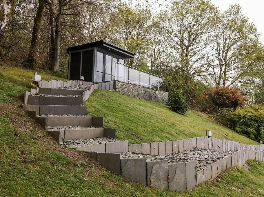 Brantlea Detached 4 Bed Home, Hot Tub, View, Parking, Pet Friendly 펜션 *