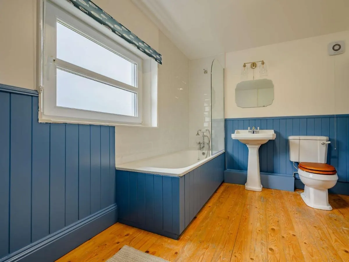 2 Bed In Egremont 87227